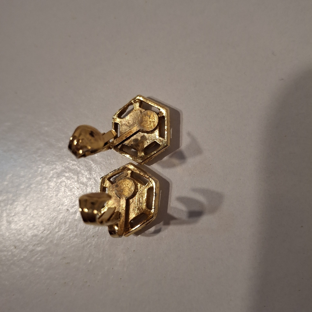 Vintage Gold and Blue Hexagon Clip-on Earrings - Picture 3 of 3